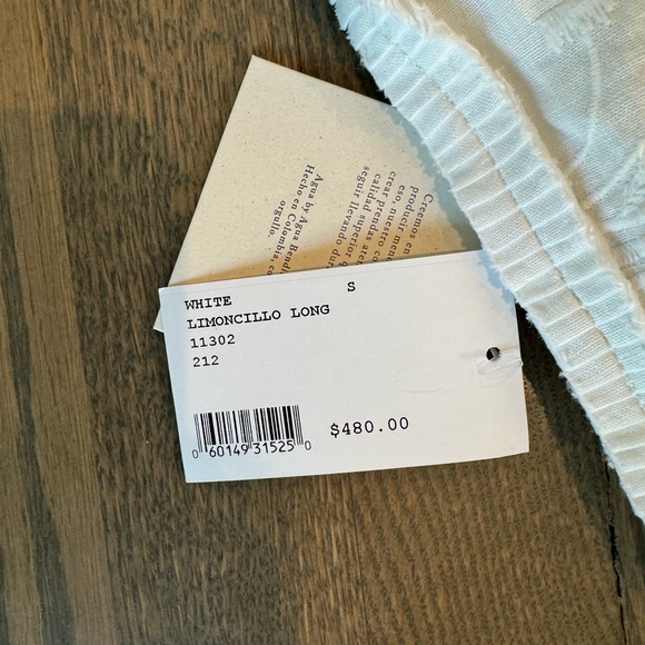 NWT- The most beautiful Agua Bendita bell- sleeved white crop top - Picture 3 of 3